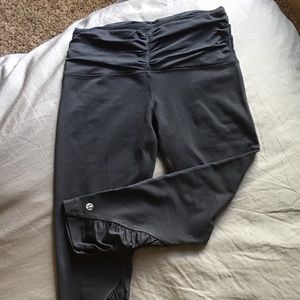 Black crops with ruched details